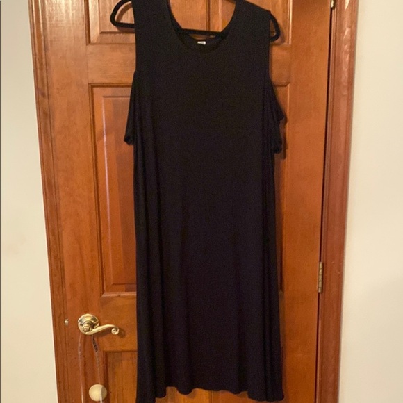 Old Navy Dresses & Skirts - Old Navy Black Cold Shoulder Midi Sundress Size 2XL